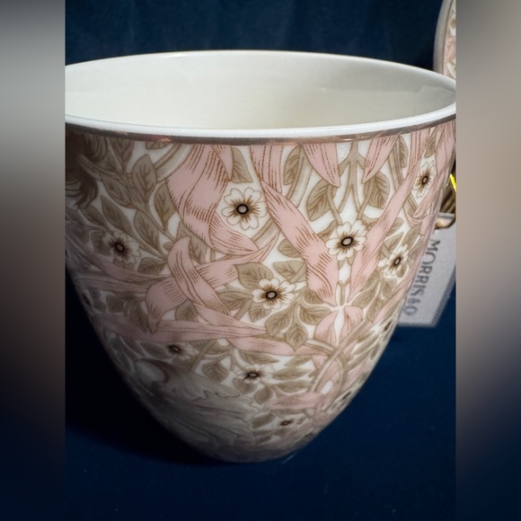 24oz. Morris & Co Pink Floral Mug with Spoon & Gold Accents Premium Porcelain - Picture 5 of 7